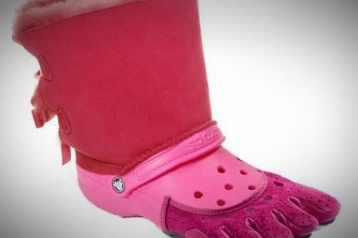 Crocs in knalligem Pink und mit außergewöhnlichem Zehenlook