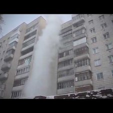 Experimente im russischen Winter: Aus kochendem Wasser wird Eiswasser