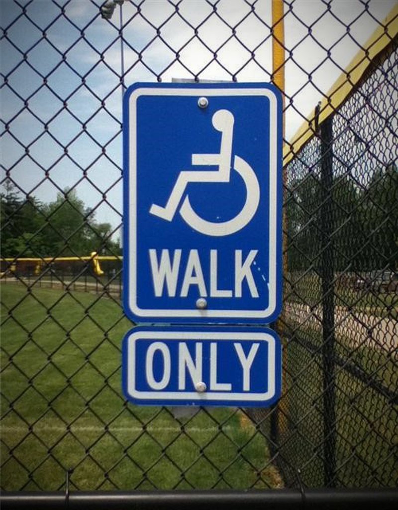 Na wenn da mal nicht der Behindertenverband auf die Barrikaden geht, äh rollt!